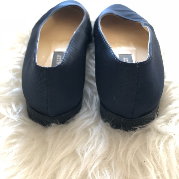 BALLY Navy Almond Toe Navy Blue Flat Shoes Sz 9 - Picture 7 of 8